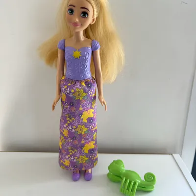 Poupée princesse Raiponce et pince à cheveux Pascal